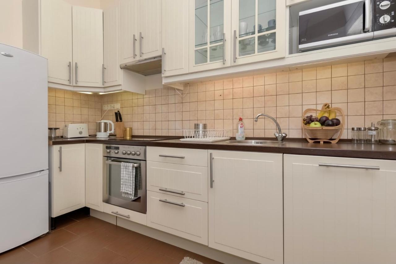 Corvina Apartment Budapest With Free Private Parking Bagian luar foto